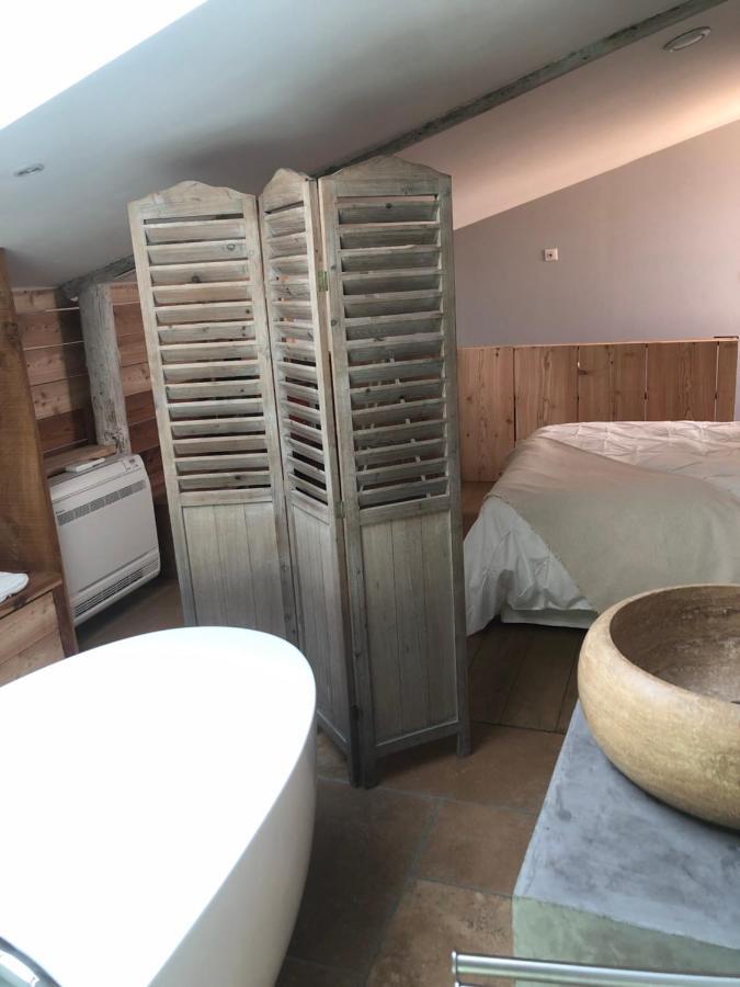 Holiday home Ferme La Claviere, Maison De Lou Mas